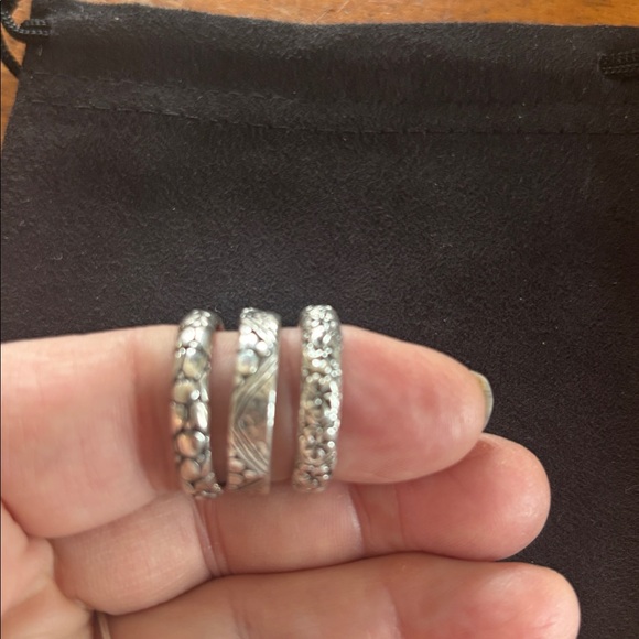 Sarda Artisans of Bali™️ marked sterling set of 3 stackable multi design rings - Picture 6 of 7